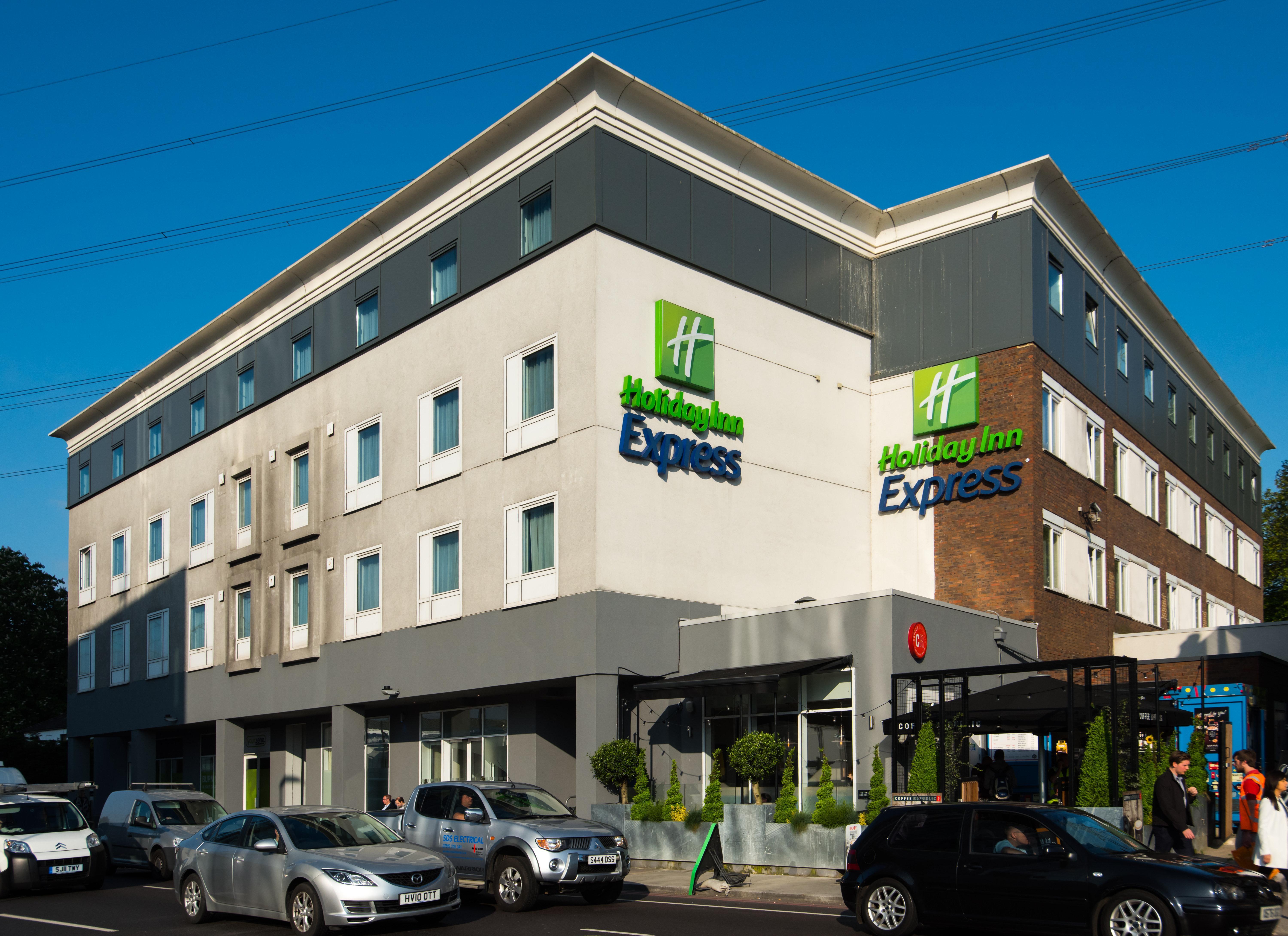 Holiday Inn Express London-Wimbledon-South, An Ihg Hotel Exterior foto