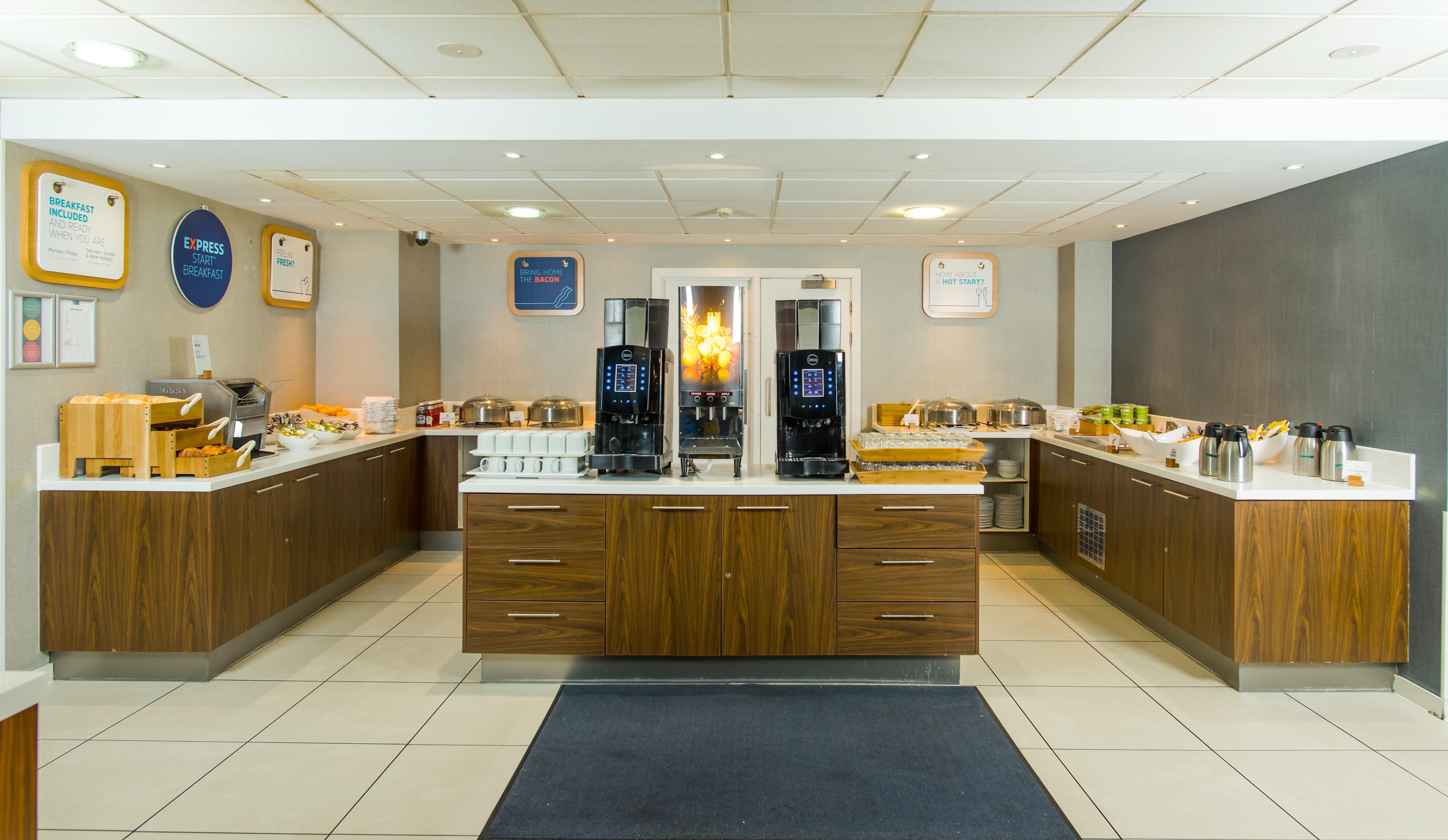 Holiday Inn Express London-Wimbledon-South, An Ihg Hotel Exterior foto