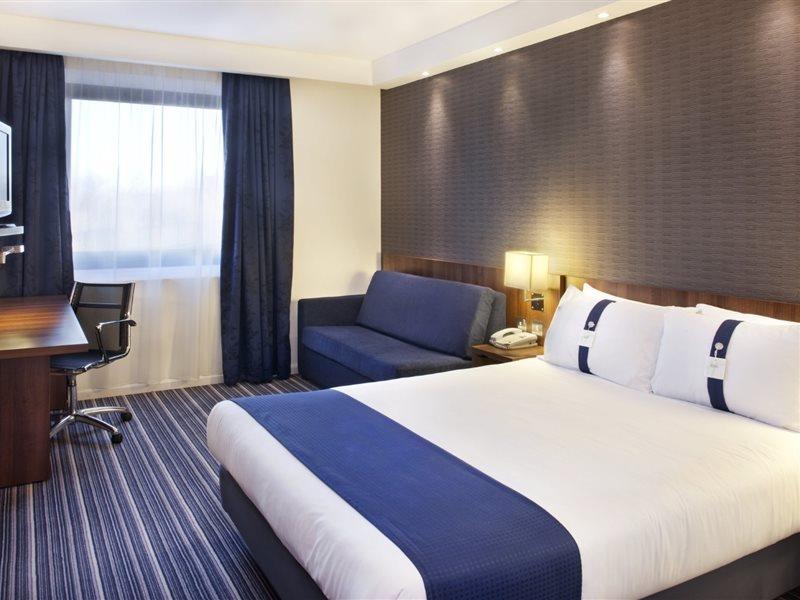 Holiday Inn Express London-Wimbledon-South, An Ihg Hotel Exterior foto
