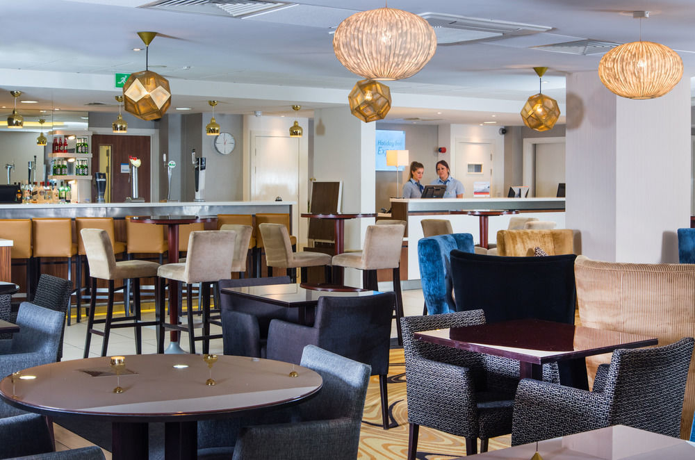 Holiday Inn Express London-Wimbledon-South, An Ihg Hotel Exterior foto