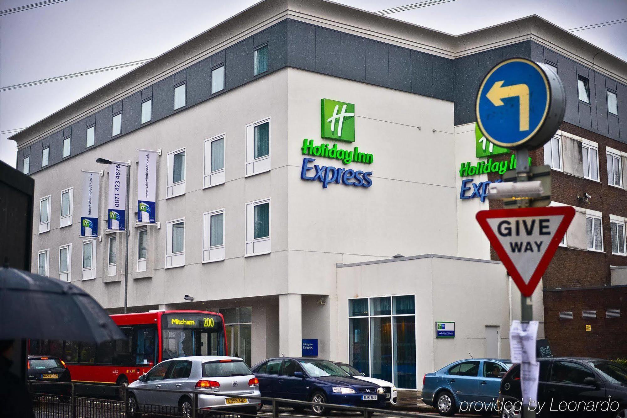 Holiday Inn Express London-Wimbledon-South, An Ihg Hotel Exterior foto